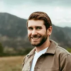 Mark Hennings